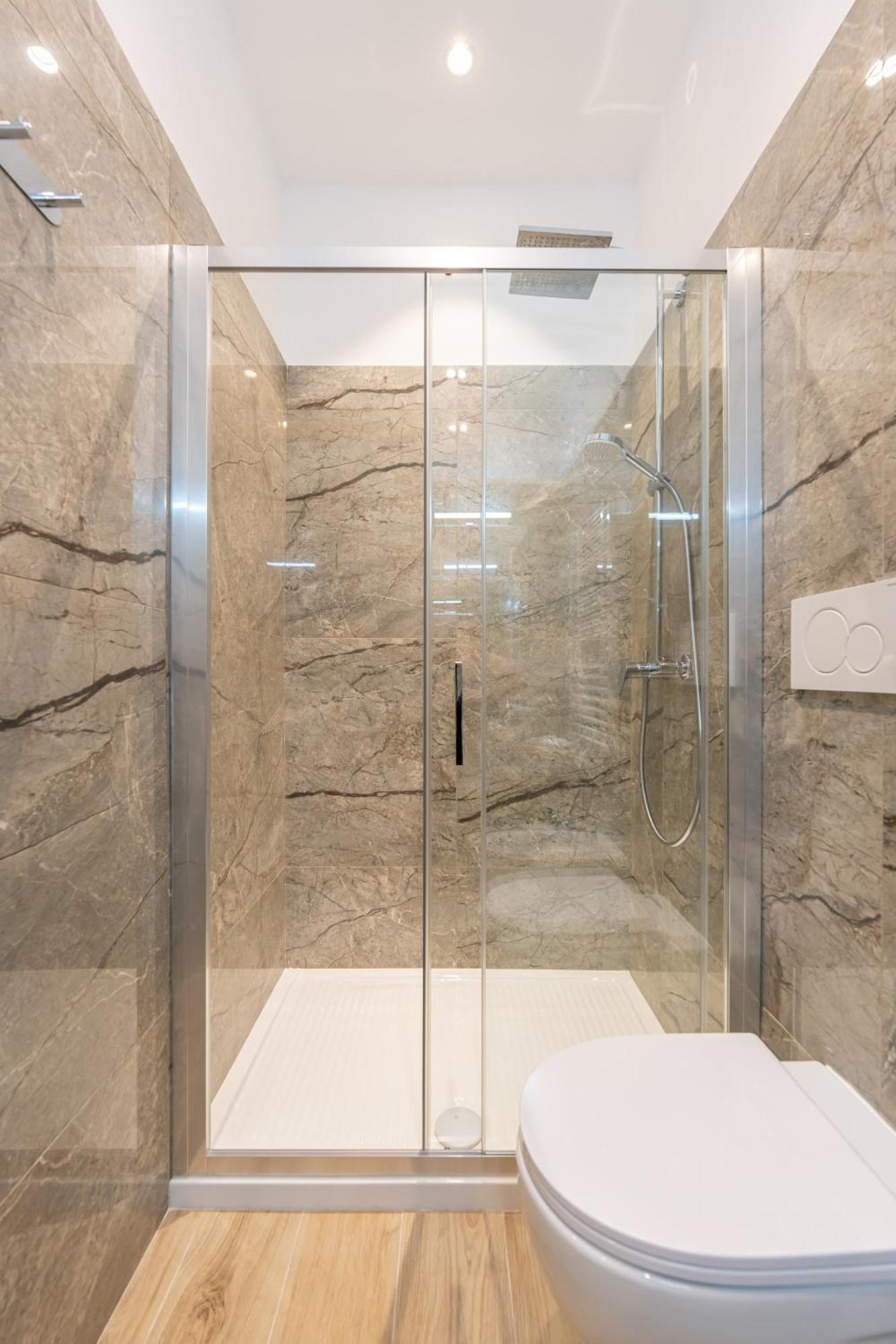 Daca Luxury Rooms Наполи Екстериор снимка